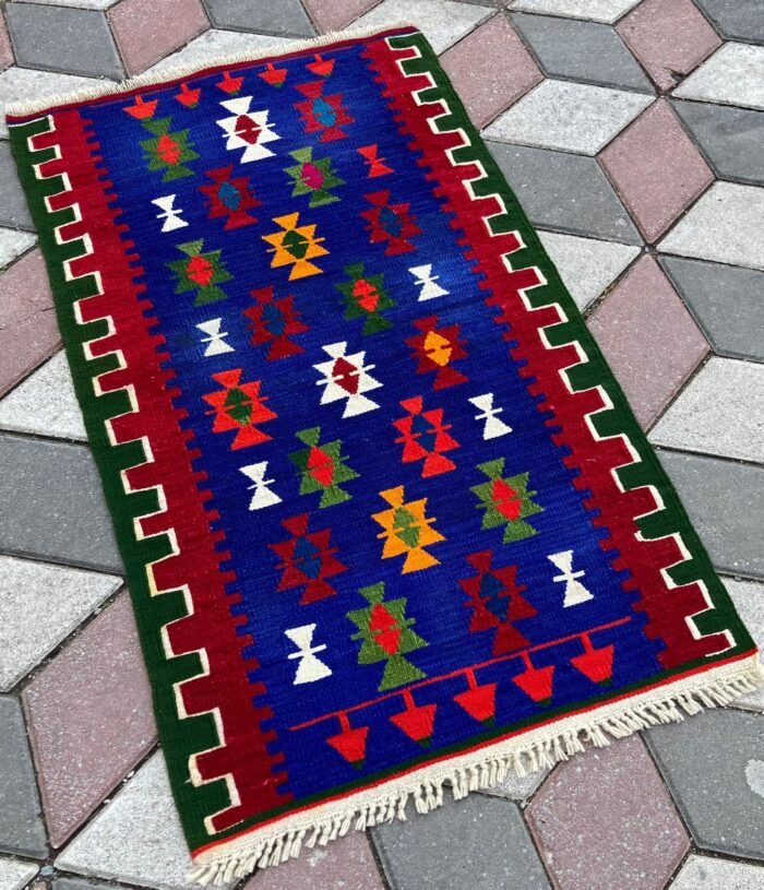 Selendi Kilimi oldcarpetrug.com