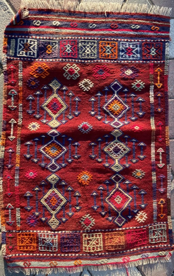 Dursunbey Oklu Kilim oldcarpetrug.com